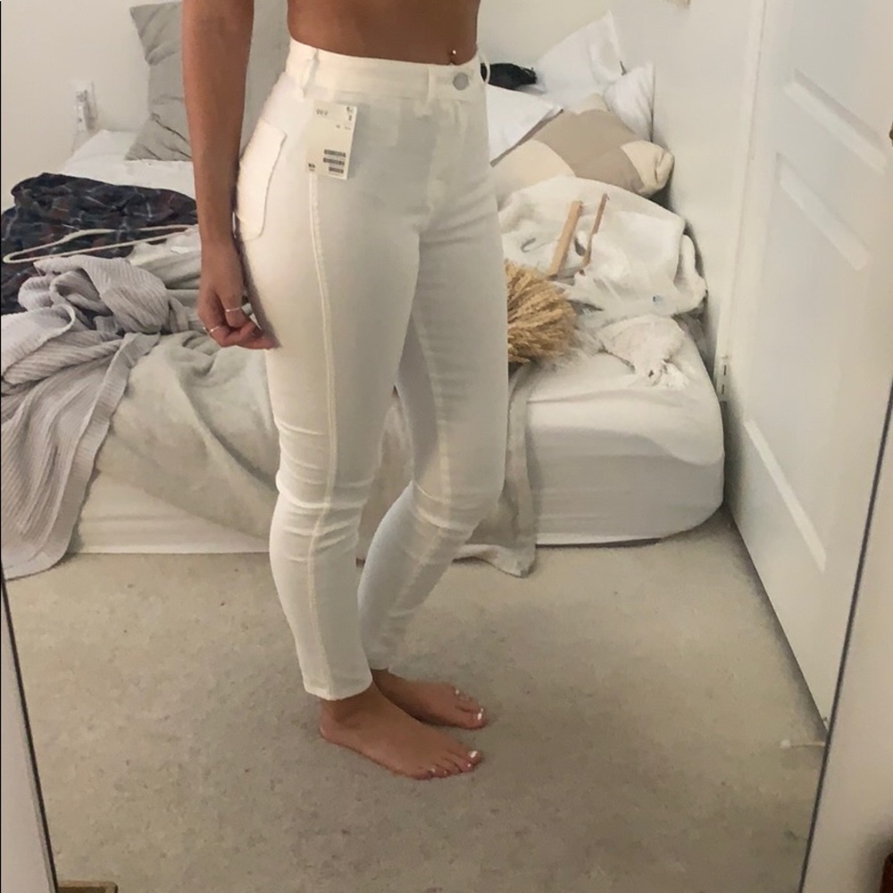 NWT H&M White Skinny Stretchy Jeans